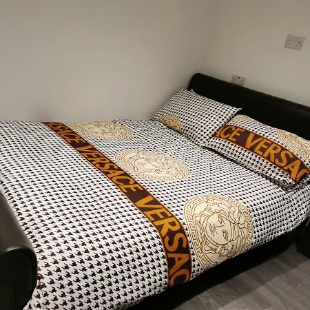 Studio Self Contained Double Bedroom